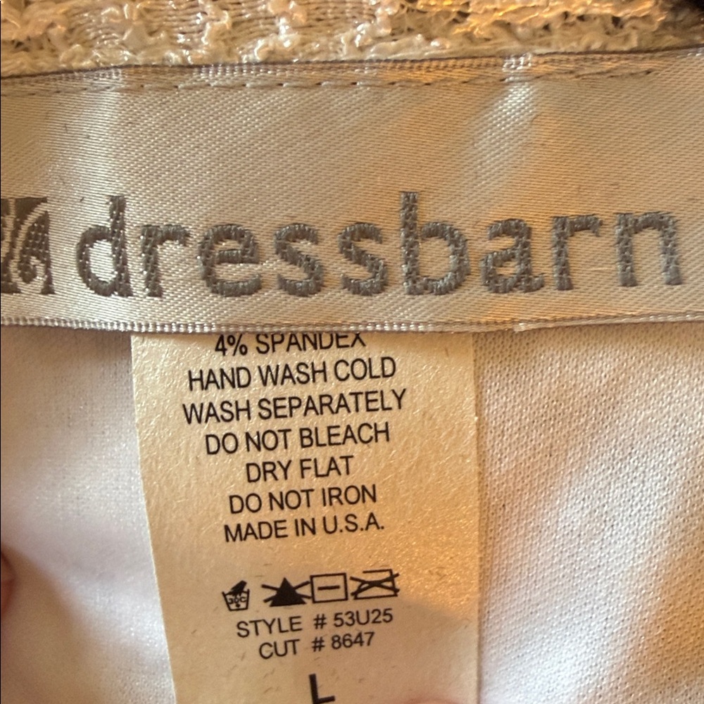 Dressbarn White  Lace Blouse with button decor, - Picture 3 of 4